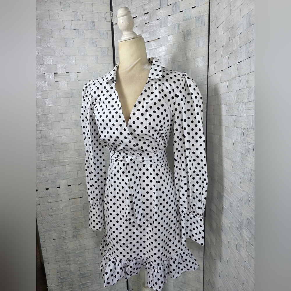 Missguided Ruffled Wrap Dress - Picture 2 of 7
